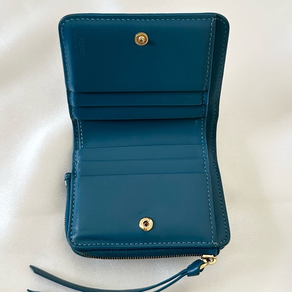 Fendi FF Cube Bi-Fold Zip Wallet – Blue Leather - Picture 6 of 16